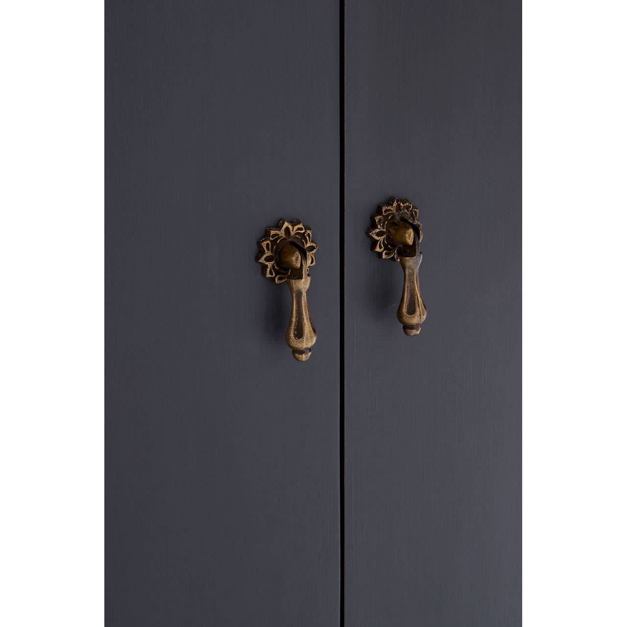 Loire 2 Door /2 Drawer Dark Grey Side Board