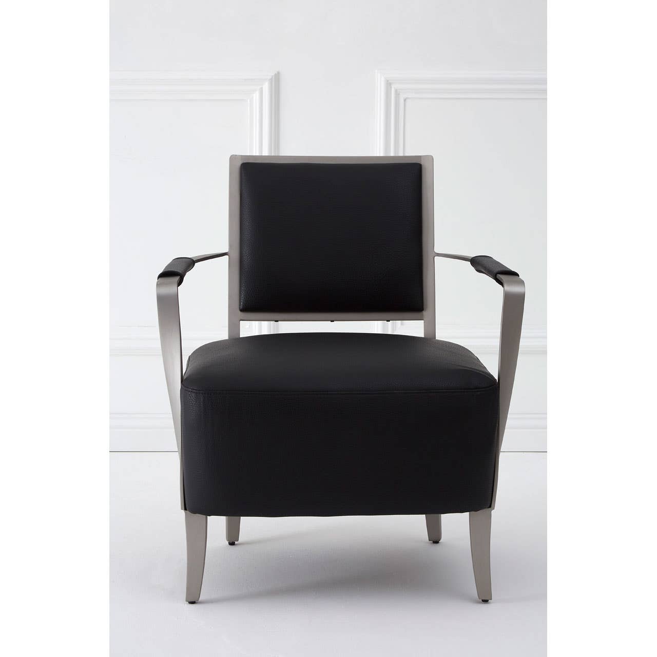 Moda Black Leather Chair