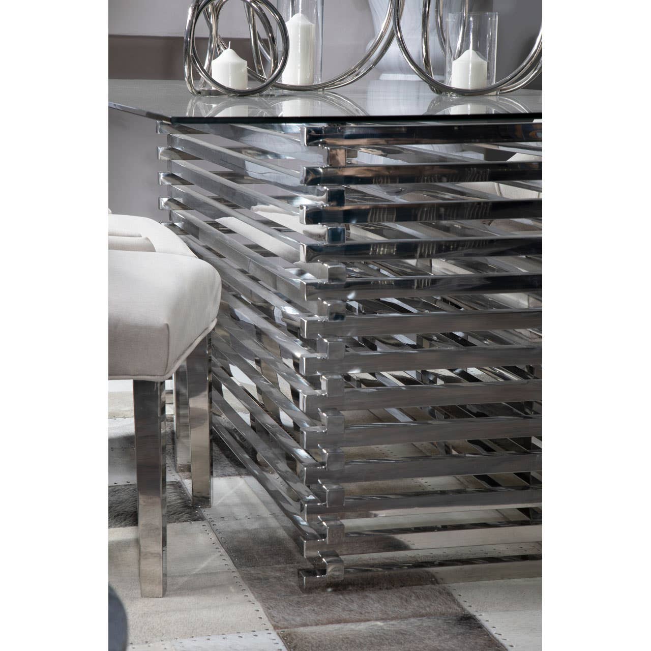 VOGUE DINING TABLE