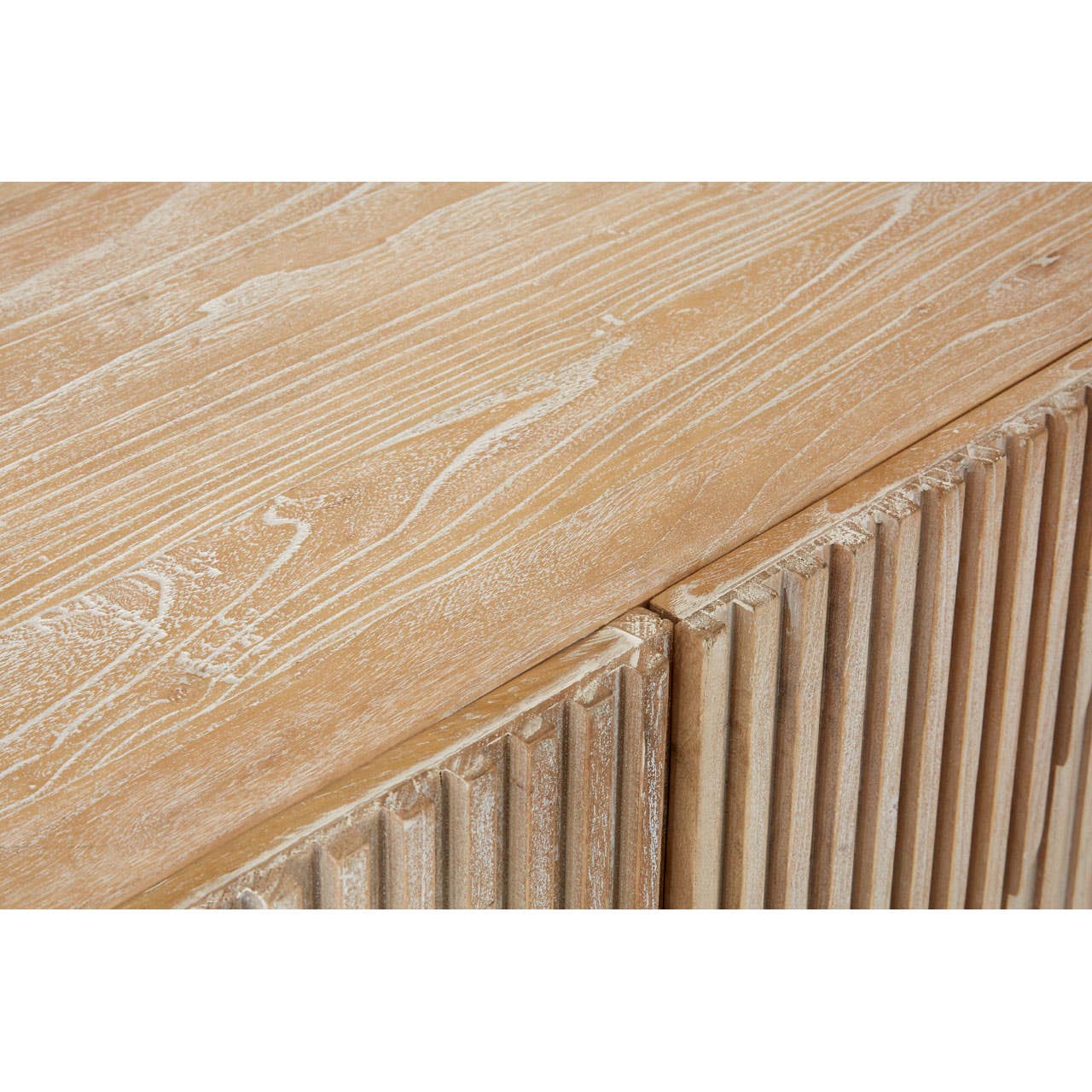 Kyra Sideboard