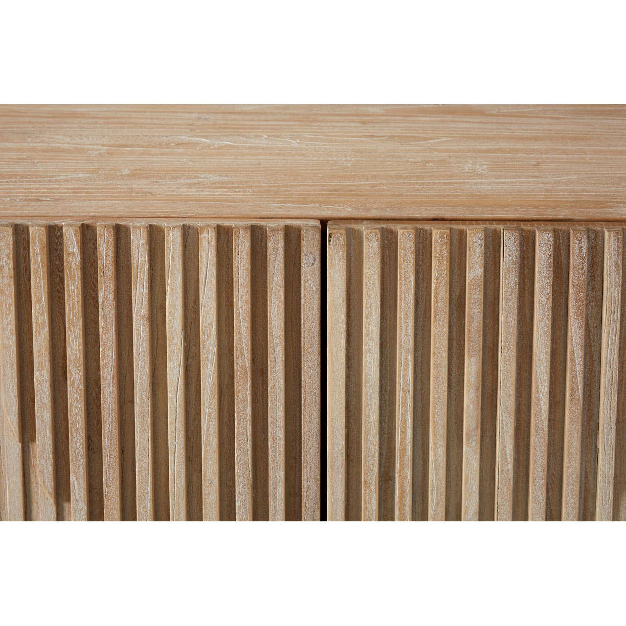 Kyra Sideboard