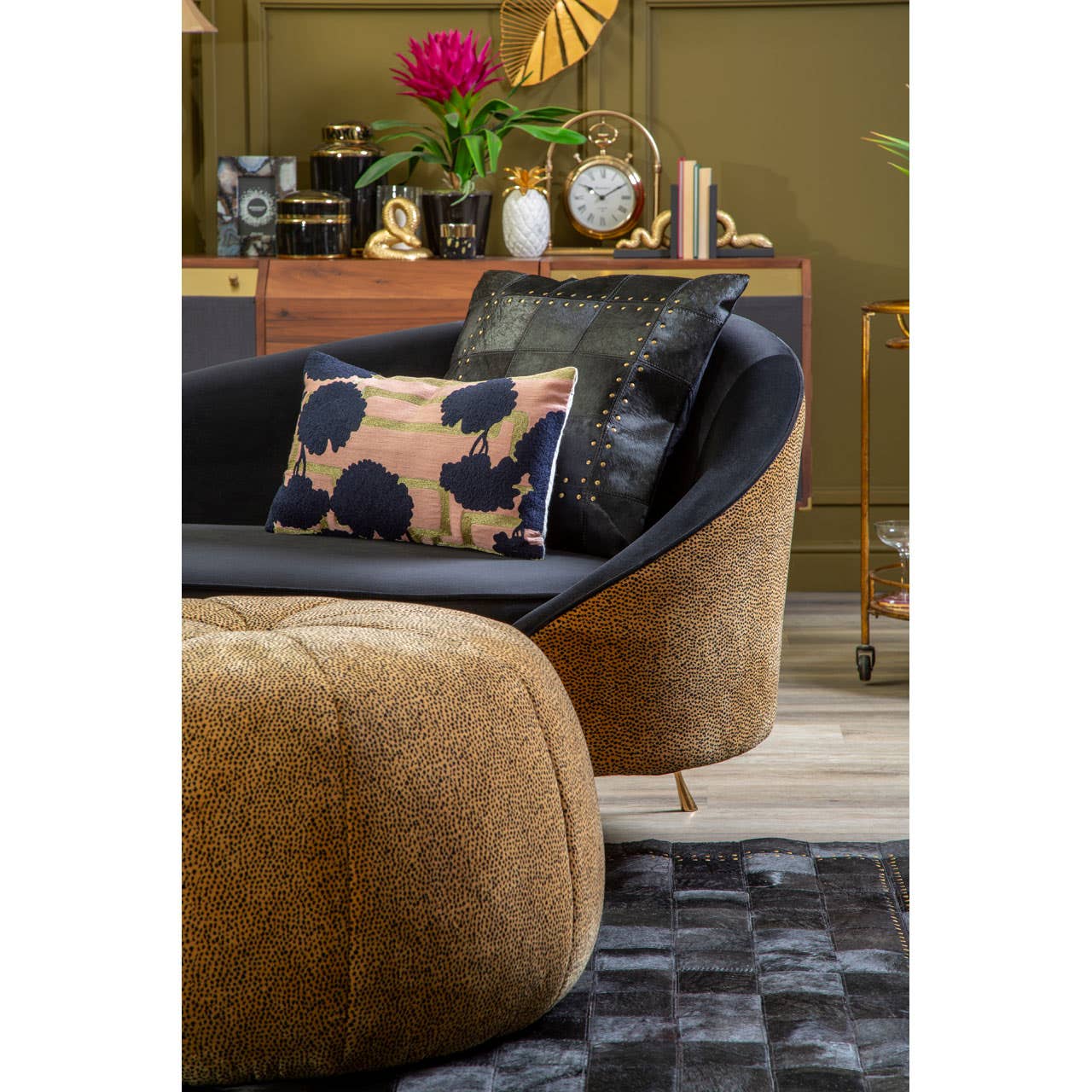 Manhattan Leopard Print Chaise Longue